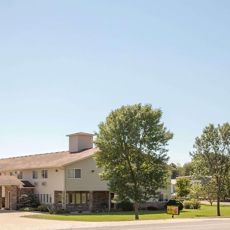 Hotel Super 8 By Wyndham Cresco Ia Extérieur photo